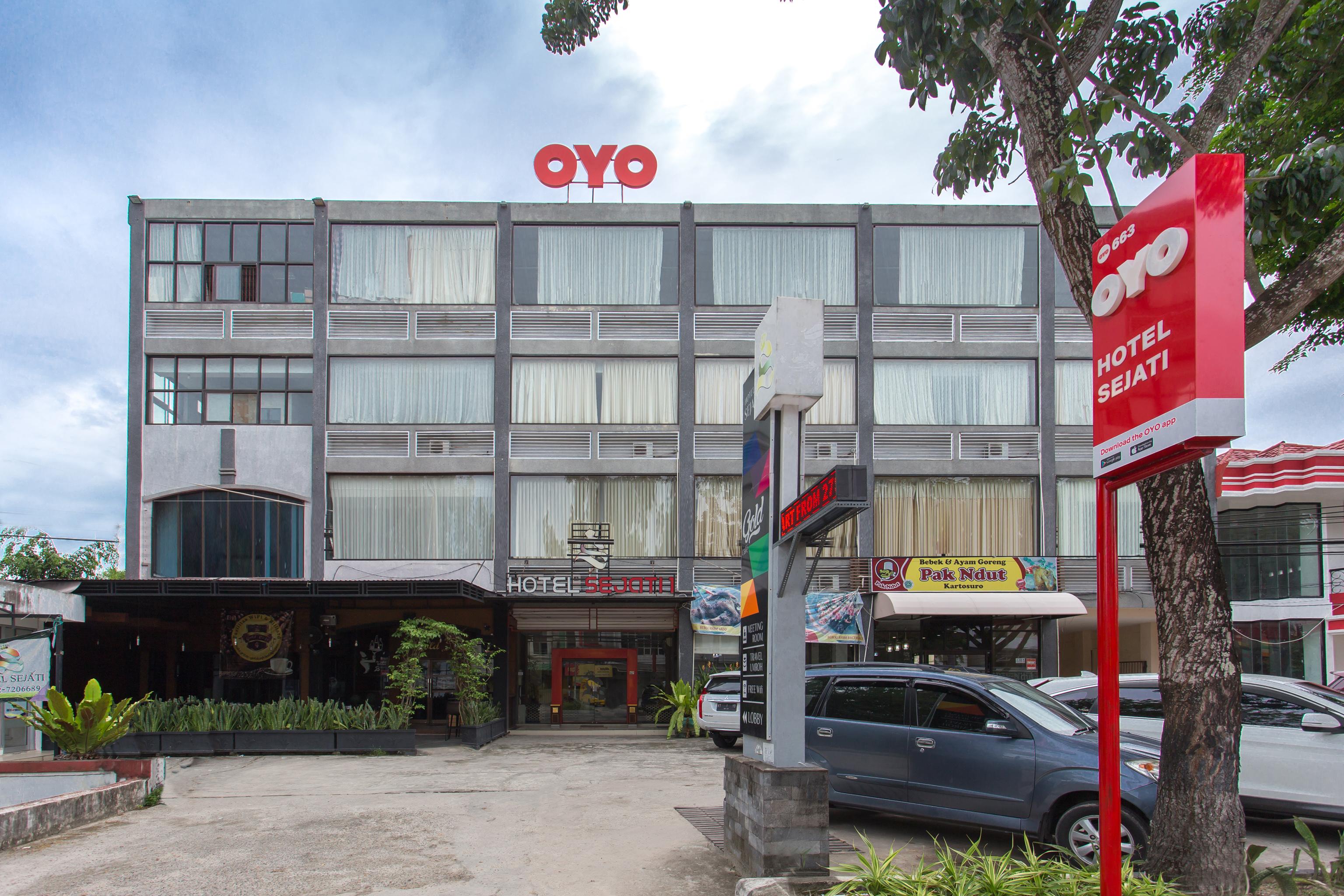 Oyo 663 Hotel Sejati Balikpapan  Zewnętrze zdjęcie