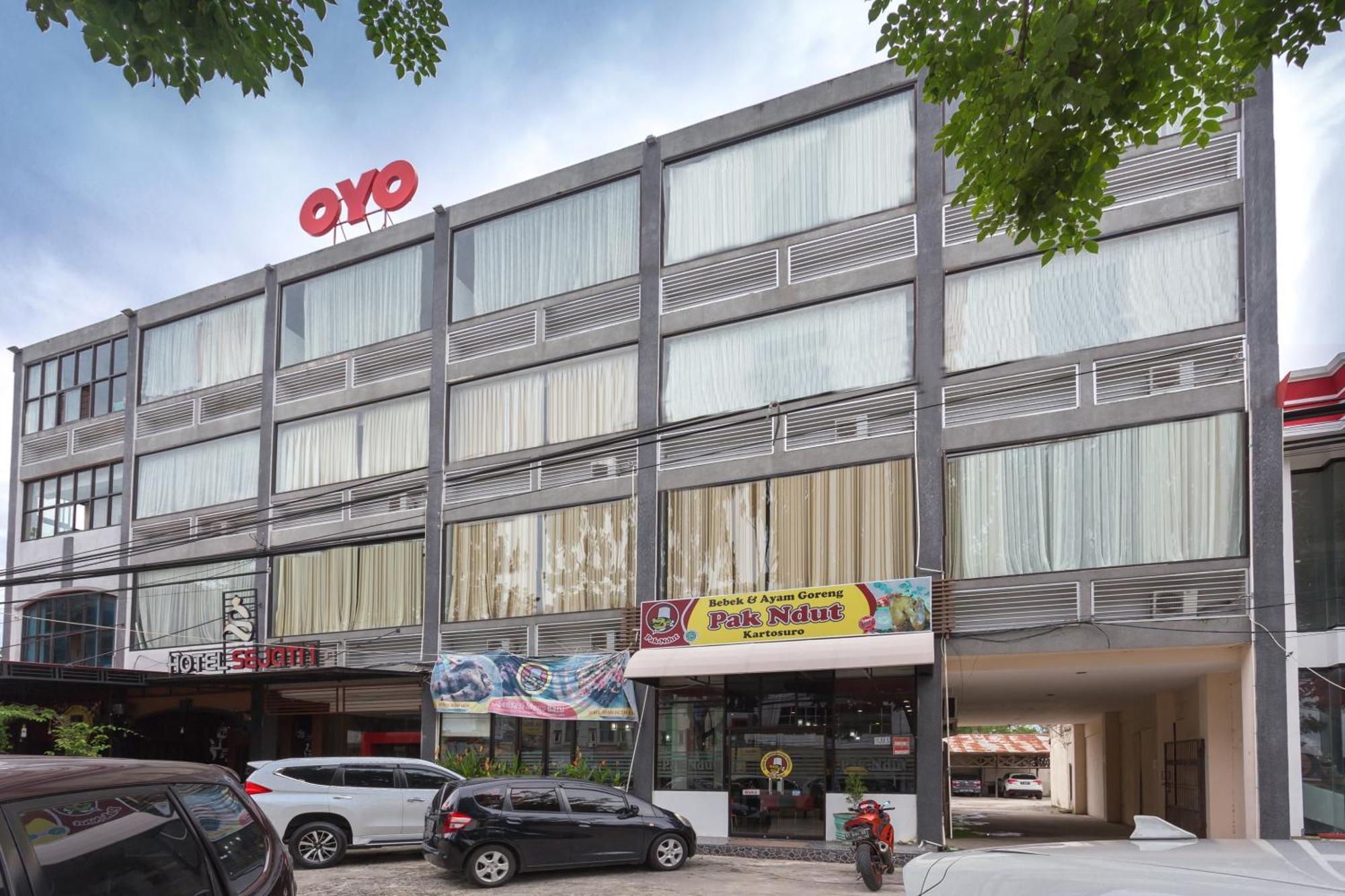 Oyo 663 Hotel Sejati Balikpapan  Zewnętrze zdjęcie